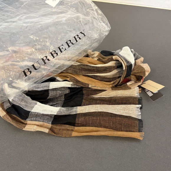 NWT BURBERRY Linen Rectangle Scarf Giant Exploded Check Pattern Unisex Nova - Picture 8 of 10